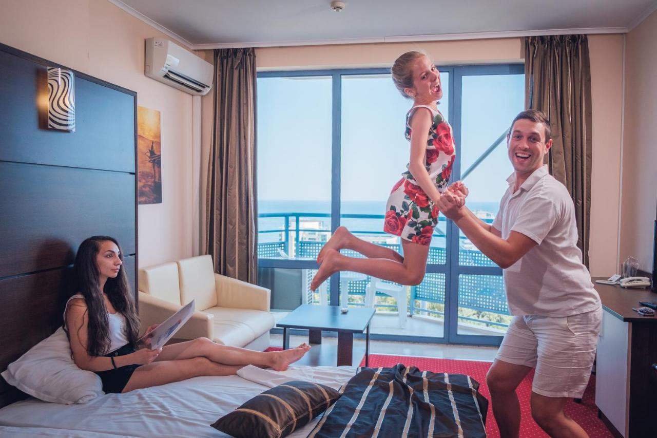 Hotel Rеgina غولدن ساندز المظهر الخارجي الصورة