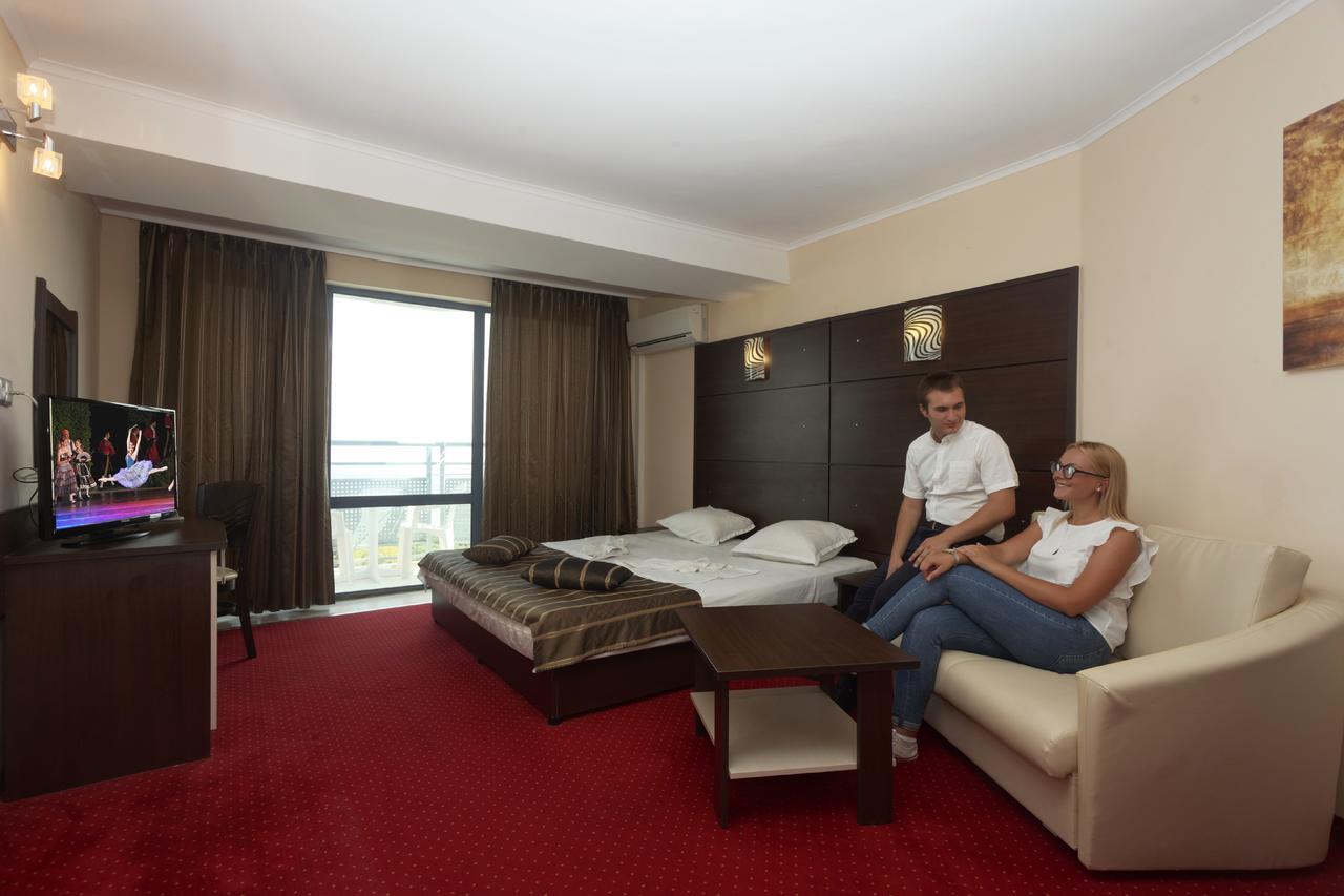 Hotel Rеgina غولدن ساندز المظهر الخارجي الصورة